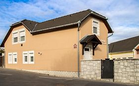 Gárdi Apartman