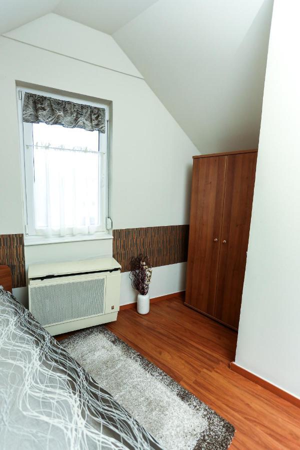 Gárdi Apartman Szekszárd Kültér fotó