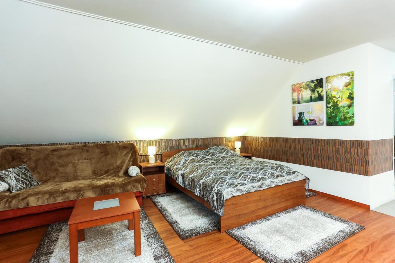 Gárdi Apartman Szekszárd Kültér fotó