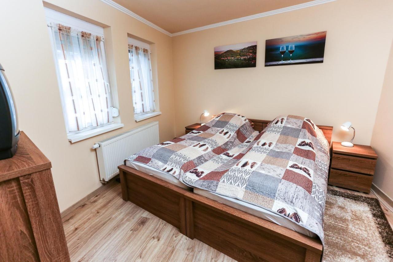Gárdi Apartman Szekszárd Kültér fotó